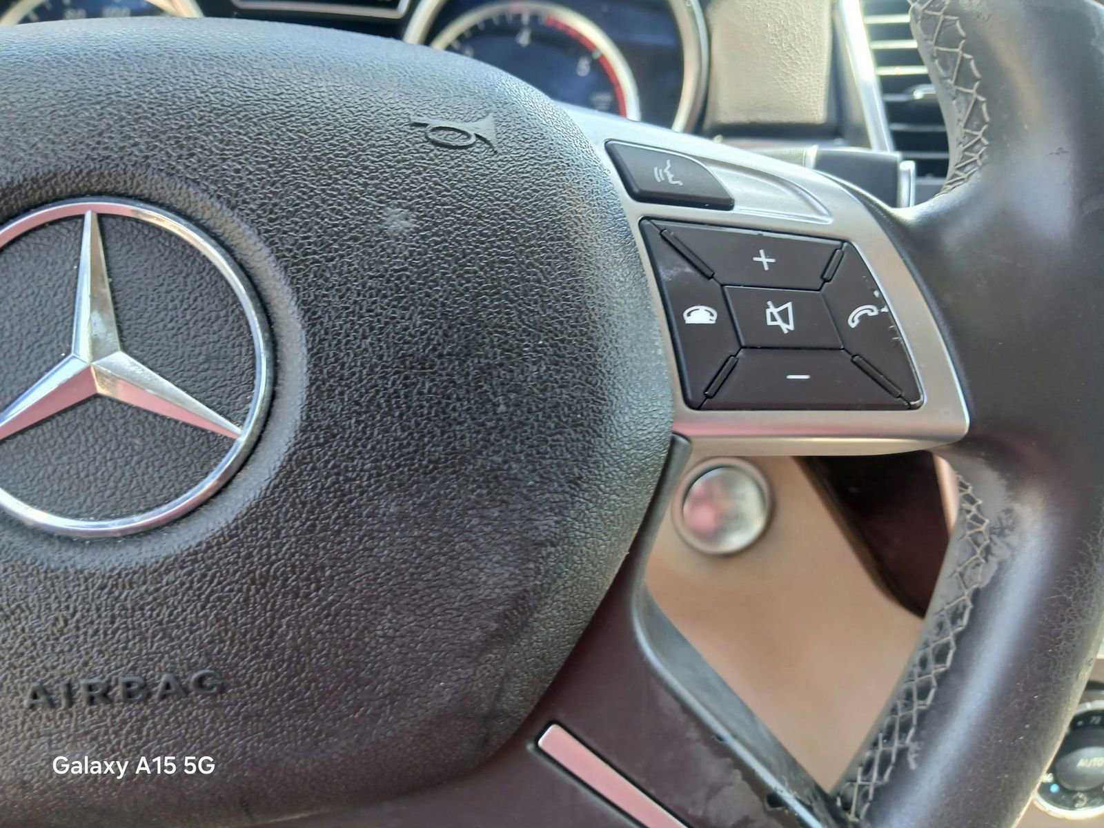 Used 2015 Mercedes-Benz ML 250 BlueTEC 4MATIC w/ Premium 1 Package image 31