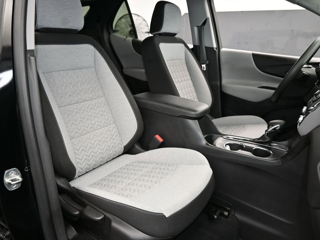 Used 2023 Chevrolet Equinox LS w/ Driver Confidence II Package image 37