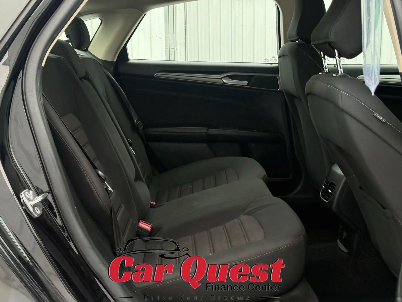 Used 2020 Ford Fusion SE image 14