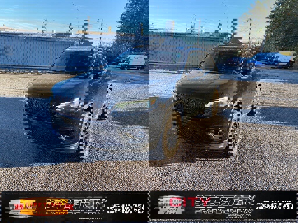 Used 2023 Jeep Cherokee Altitude Lux image 1