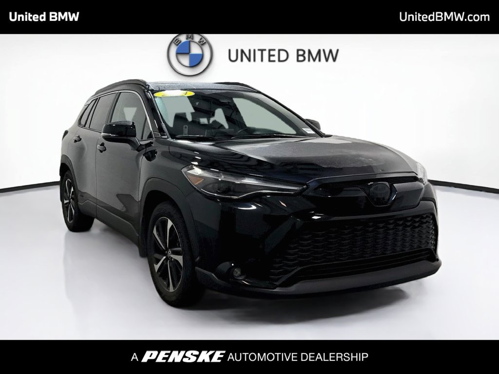 Used 2024 Toyota Corolla Cross AWD Hybrid w/ Convenience Package image 3