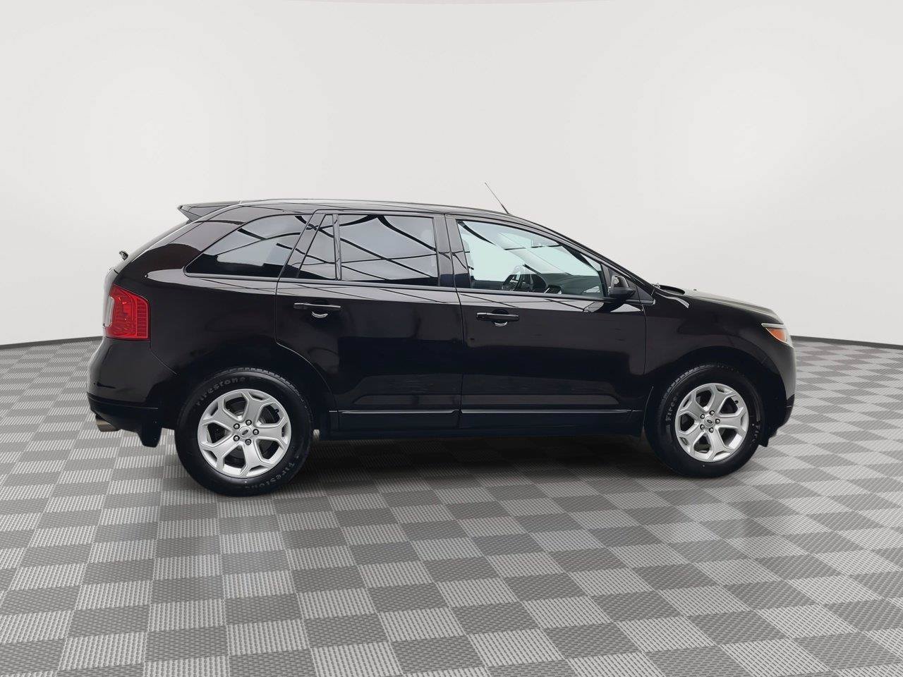 Used 2013 Ford Edge SEL FWD image 34