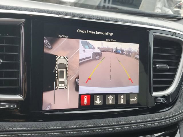 New 2026 Chrysler Pacifica Select image 9