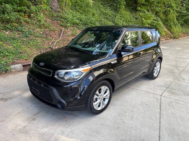 Used 2015 Kia Soul + FWD image 2