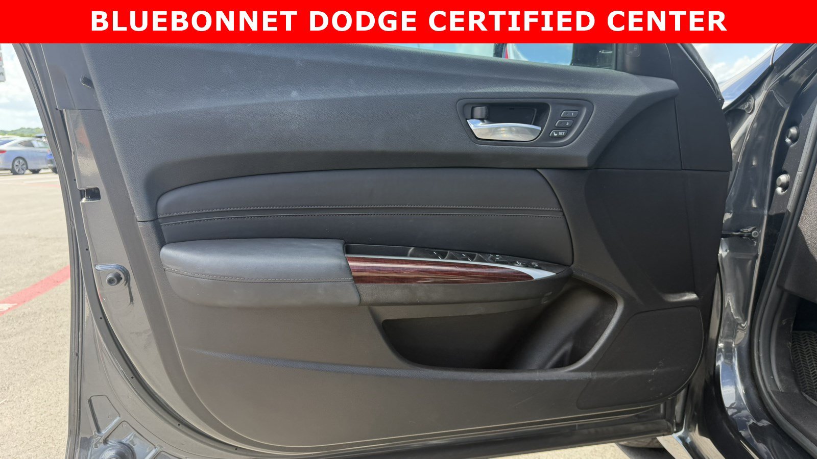 Used 2016 Acura TLX w/ Technology Package FWD image 9
