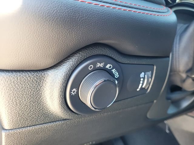 Used 2025 Dodge Durango GT image 24