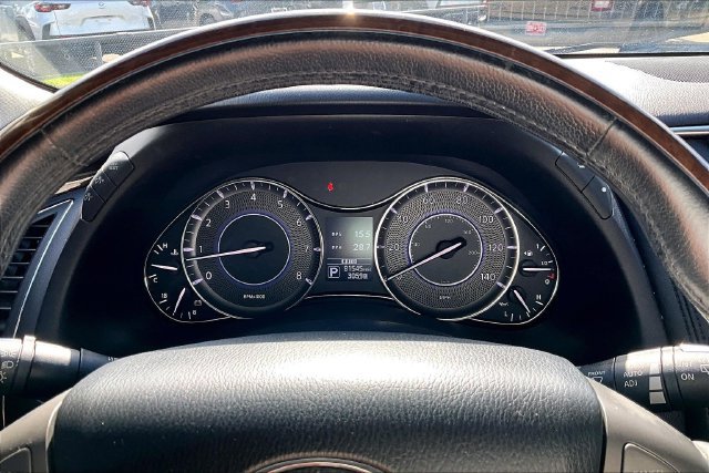 Used 2014 INFINITI QX80 4WD w/ Deluxe Touring Package image 19