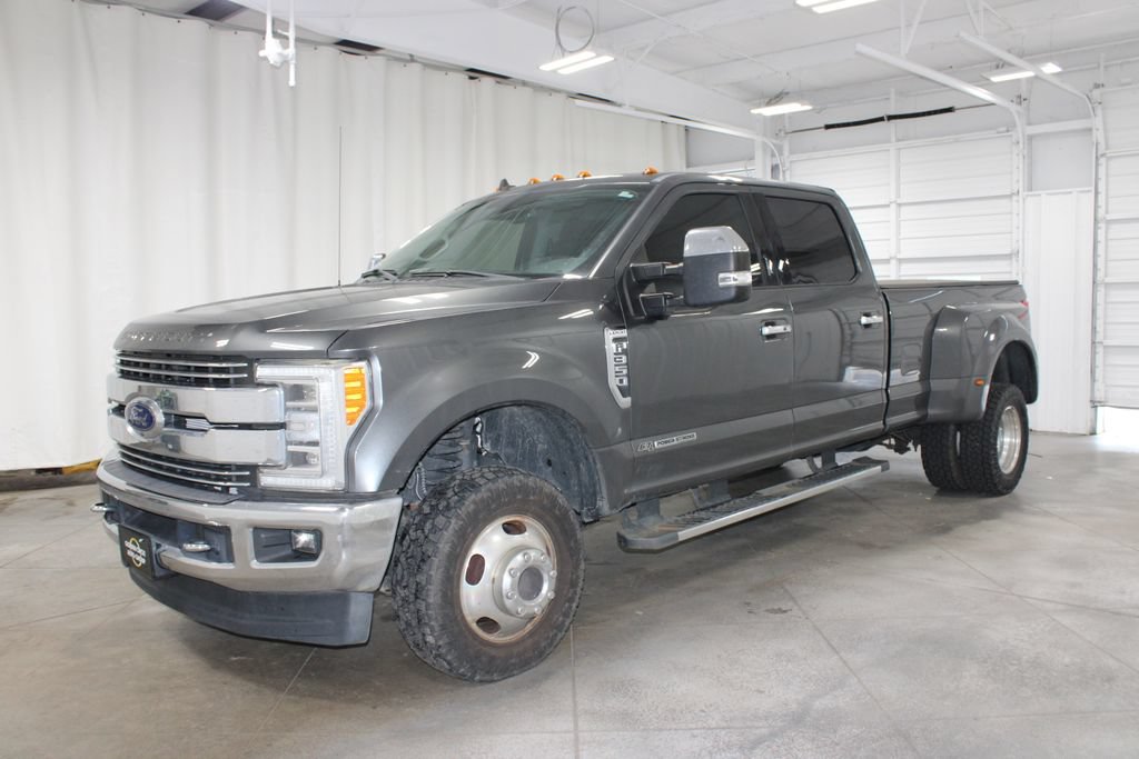 Used 2019 Ford F350 Lariat w/ Lariat Ultimate Package AWD/4WD image 4
