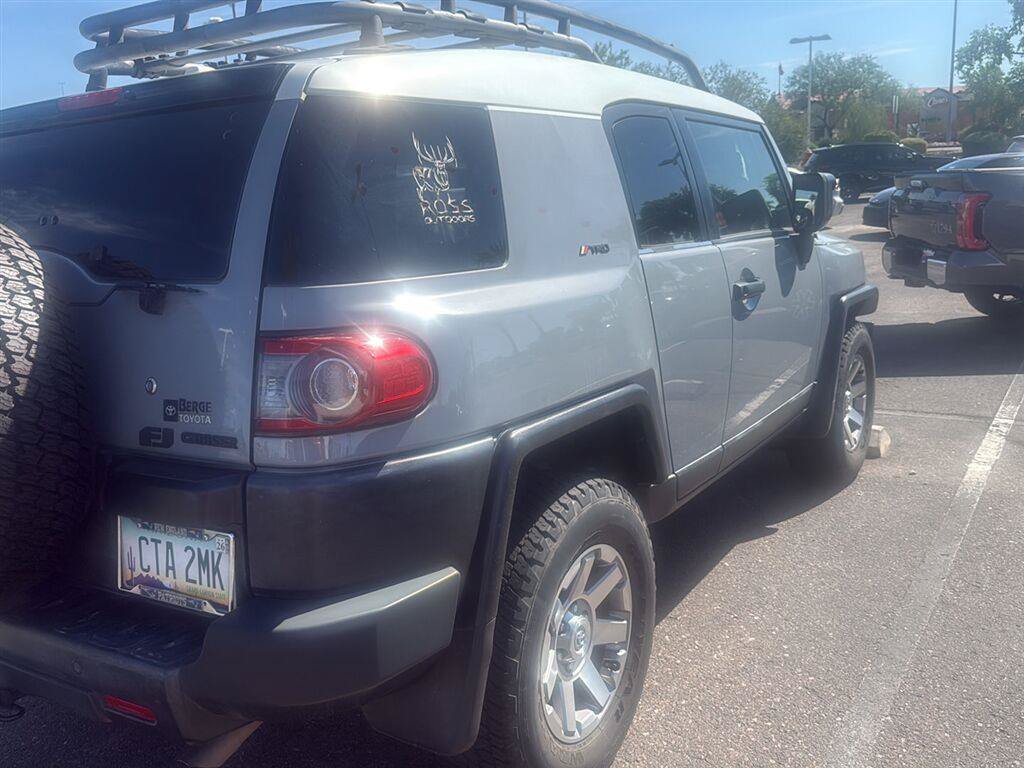 Used 2014 Toyota FJ Cruiser 4WD w/ Upgrade Package image 5