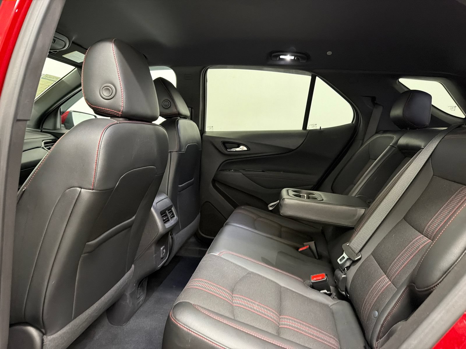 Used 2023 Chevrolet Equinox RS FWD image 20