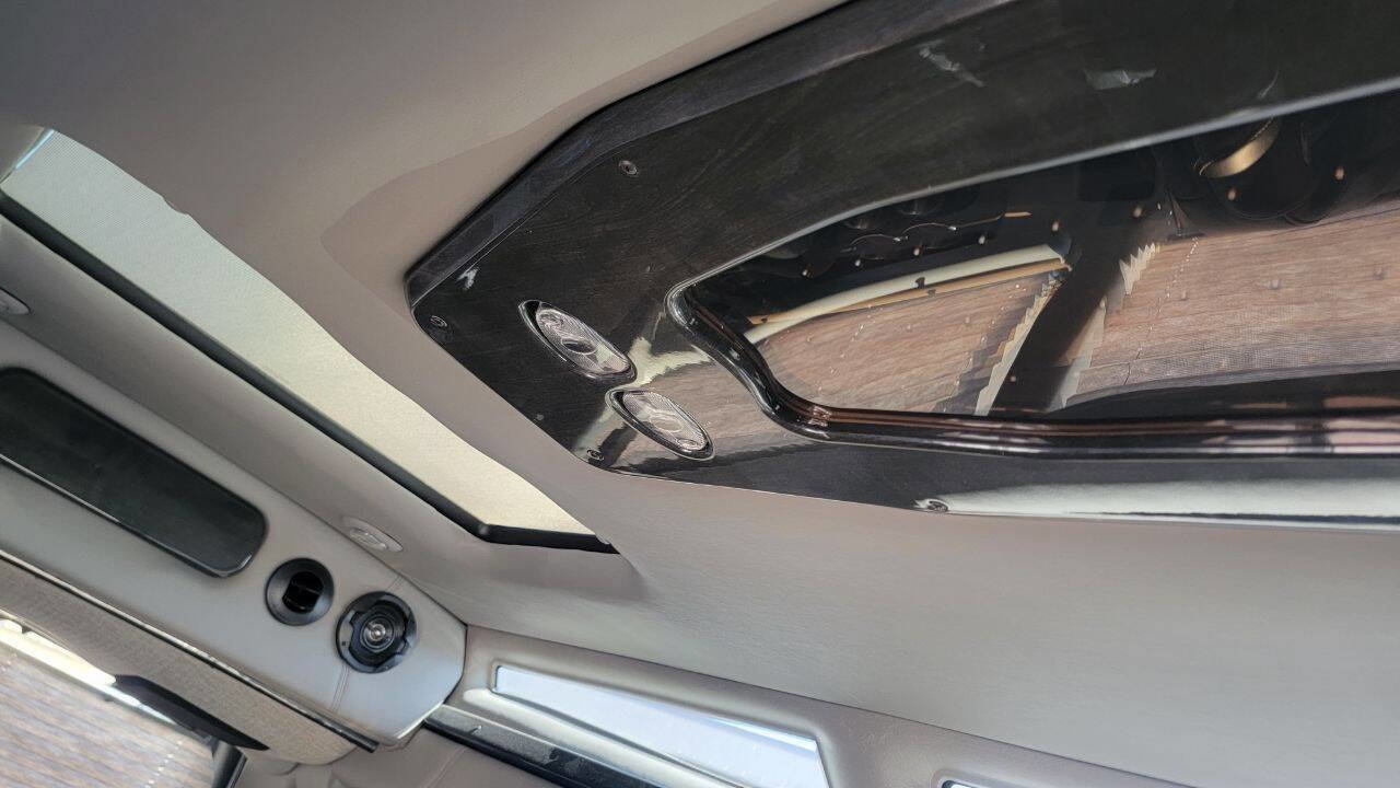 Used 2021 GMC Savana 2500 2500 3dr Cargo Van w/ Enhanced Convenience Package image 26