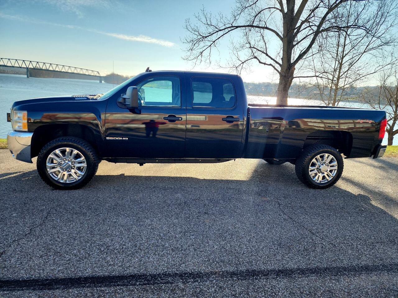 Used 2008 Chevrolet Silverado 2500 LT w/ 1LT Convenience Package image 3