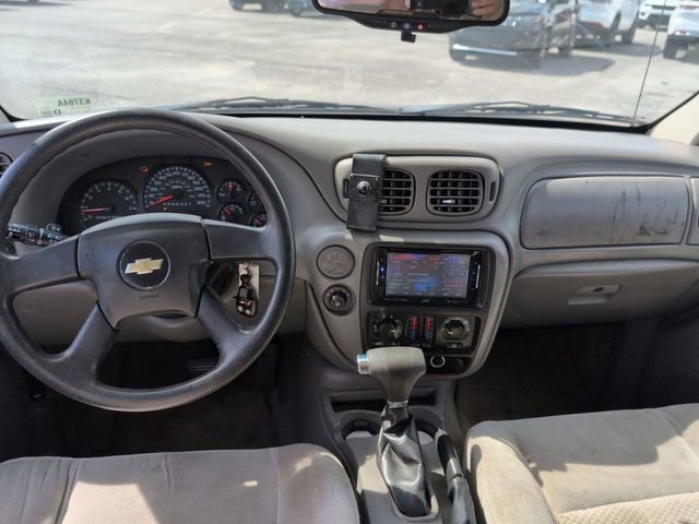 Used 2009 Chevrolet TrailBlazer LT image 24