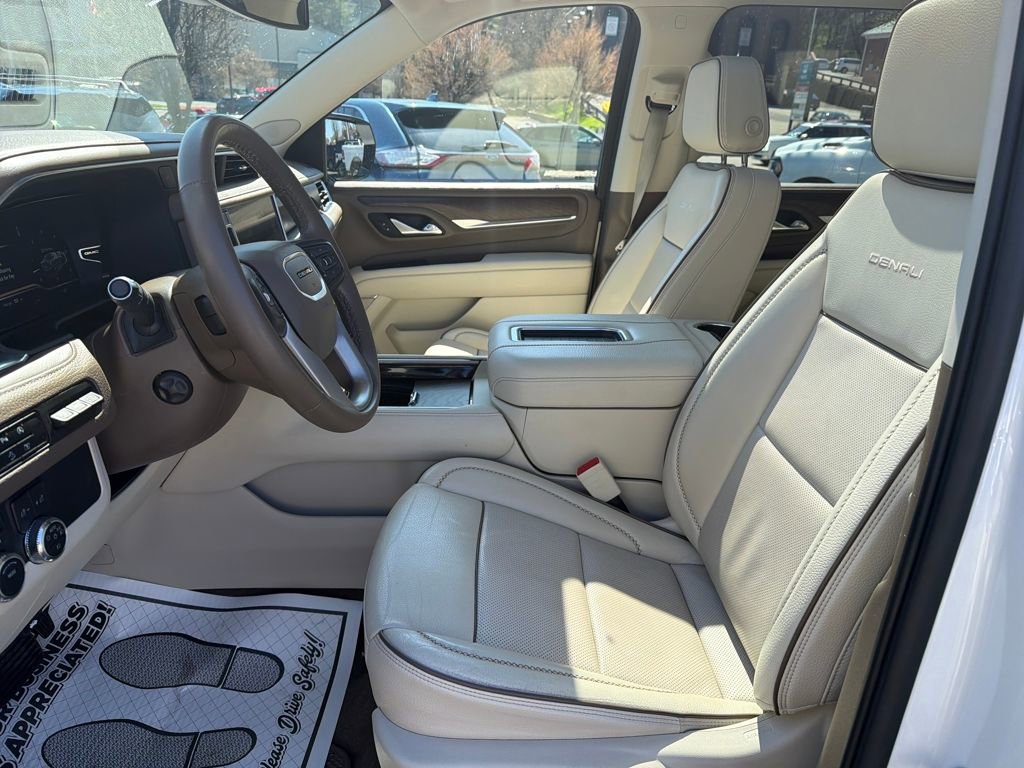 Used 2024 GMC Yukon XL Denali image 9