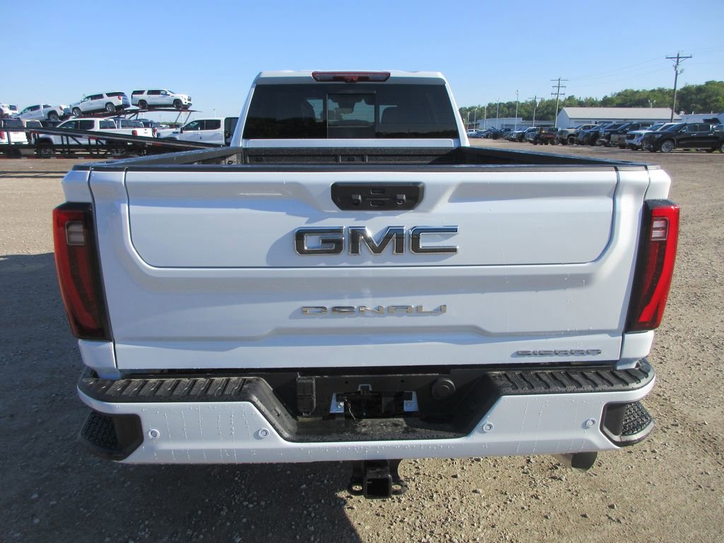 New 2026 GMC Sierra 3500 Denali Ultimate AWD/4WD image 6