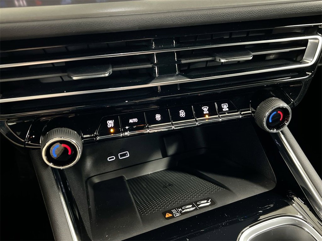 New 2026 Chevrolet Traverse LT w/ Driver Confidence Package image 16