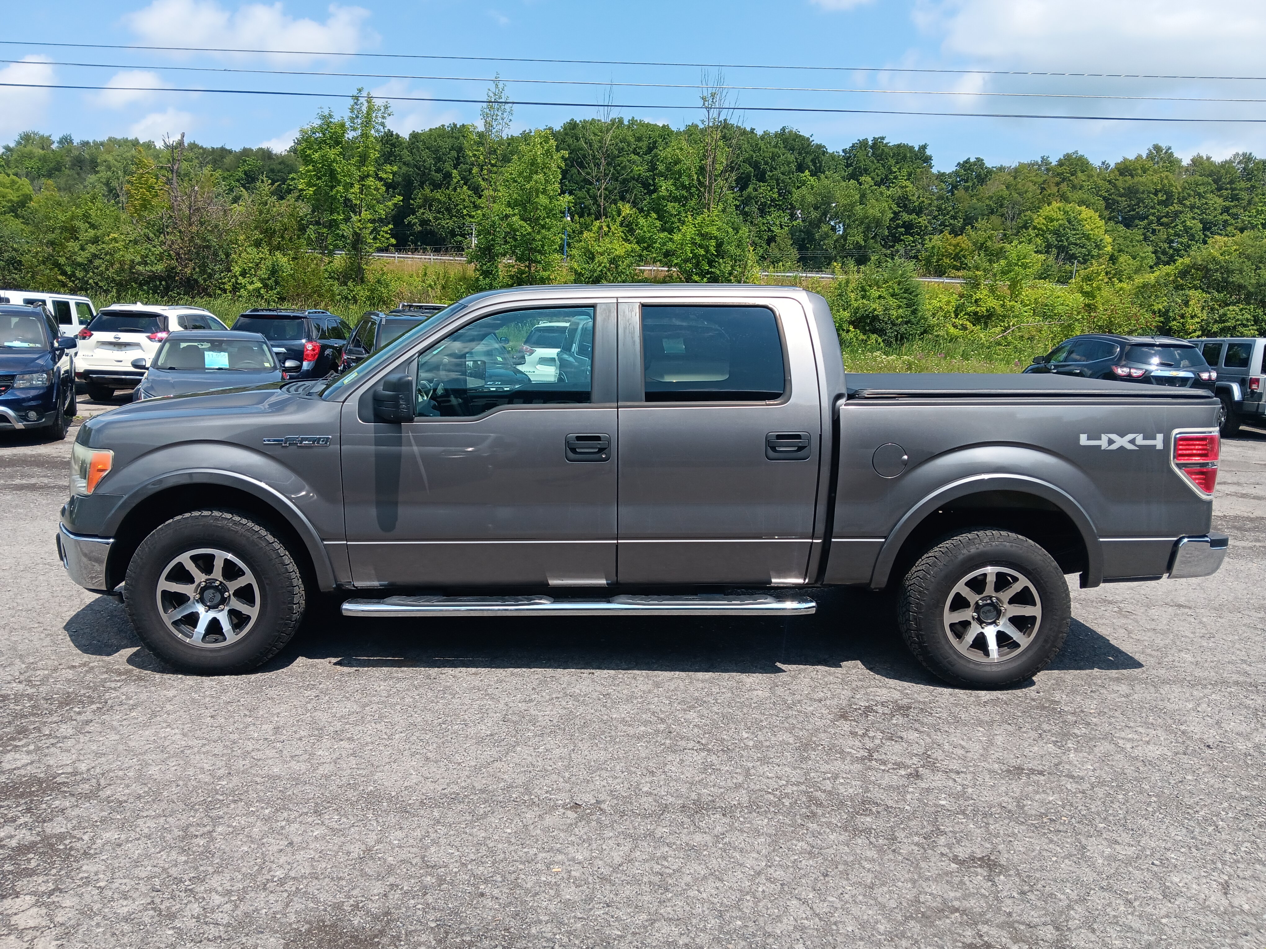 Used 2014 Ford F150 XLT AWD/4WD image 2