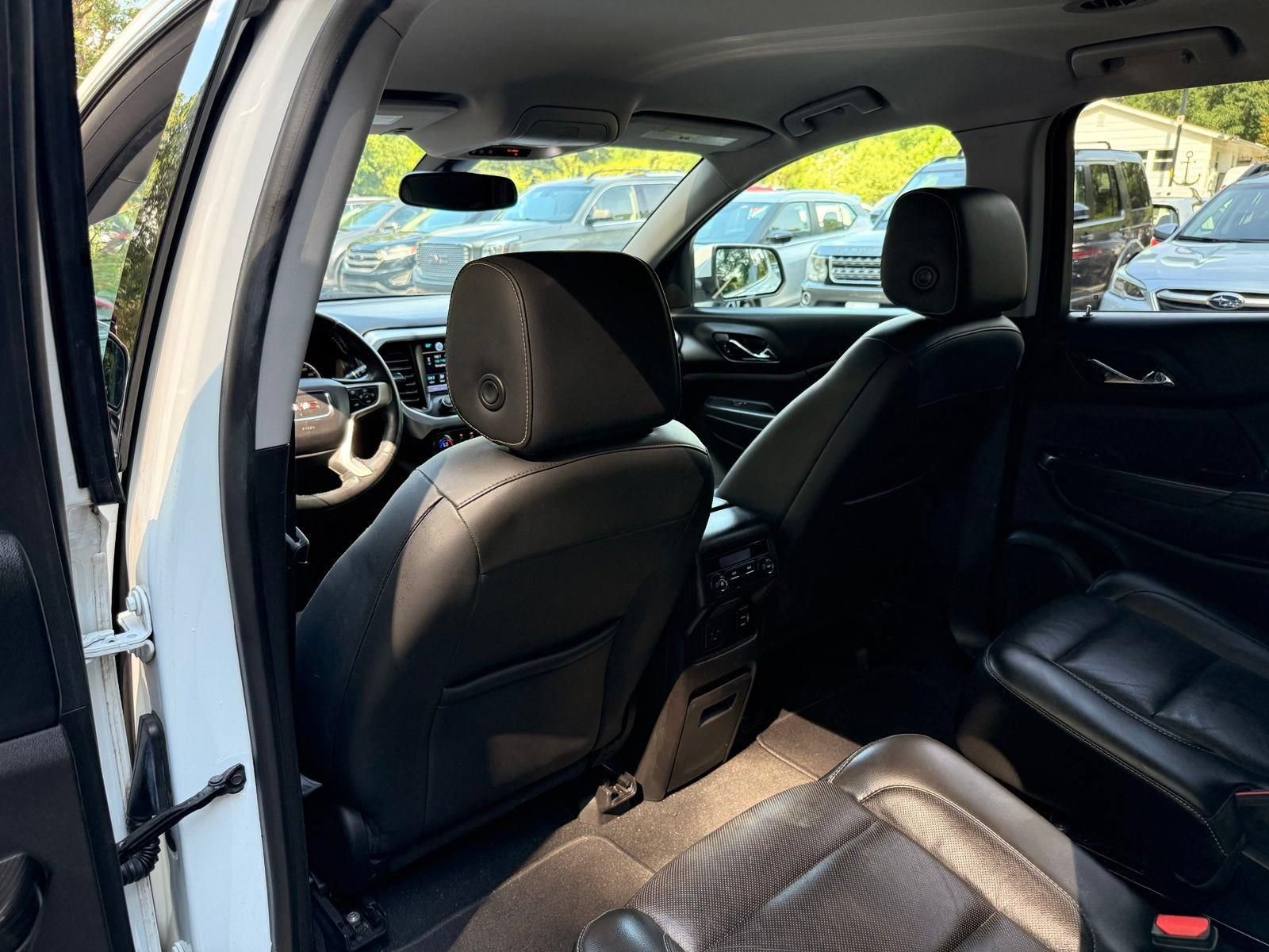 Used 2017 GMC Acadia SLT AWD/4WD image 31