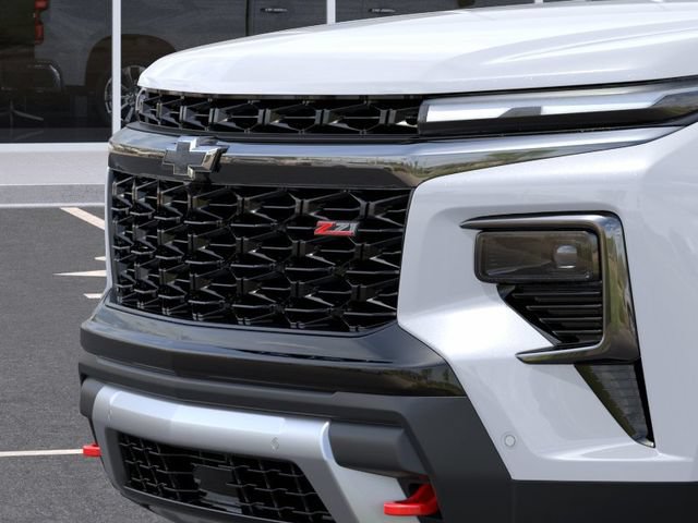 New 2027 Chevrolet Traverse Z71 w/ Enhanced Driving Package AWD/4WD image 13
