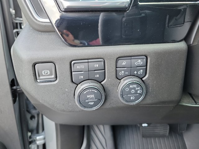 Used 2024 Chevrolet Silverado 1500 LTZ image 27