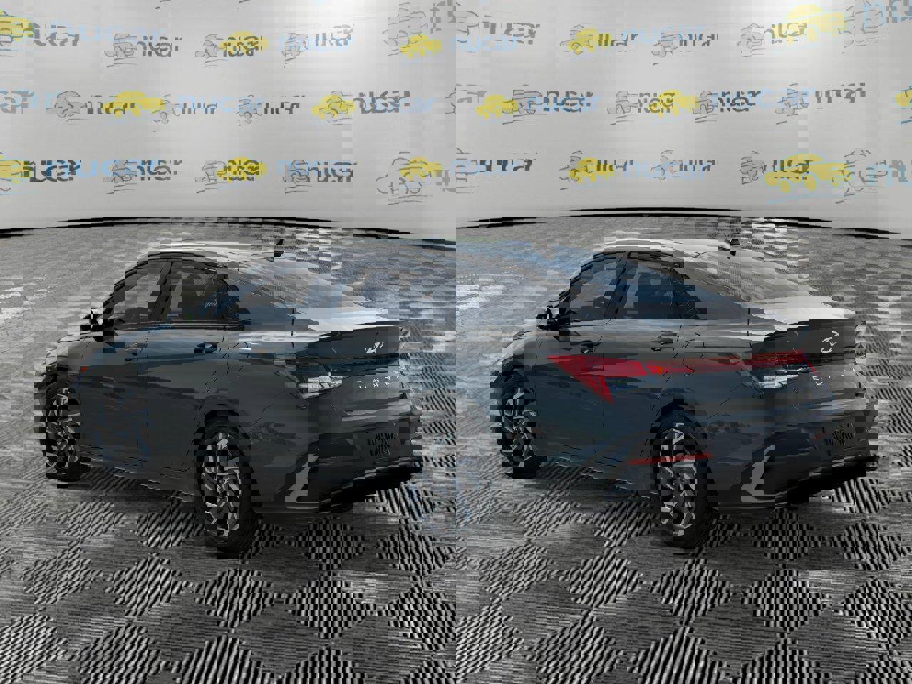 New 2026 Hyundai Elantra SEL Sport Premium FWD image 5