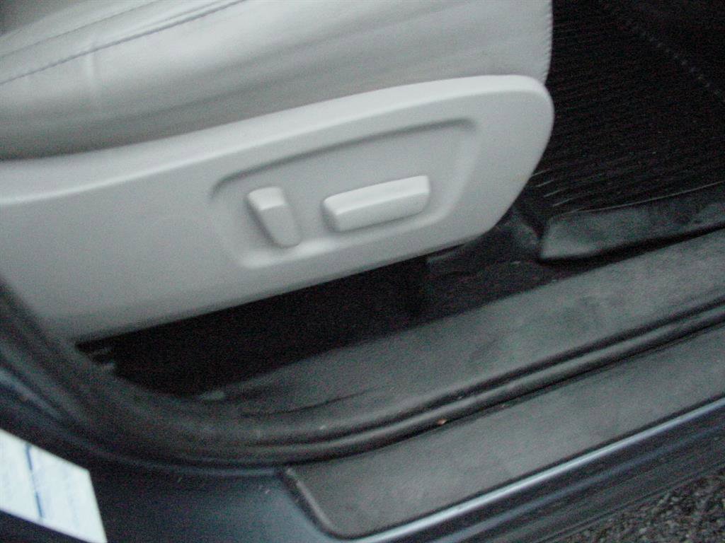 Used 2019 Toyota Highlander XLE image 48