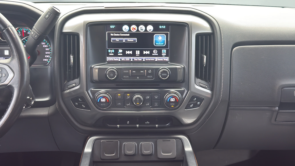 Used 2018 Chevrolet Silverado 1500 LTZ w/ Sport Package AWD/4WD image 18