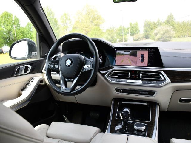 Used 2021 BMW X5 xDrive40i w/ Premium Package image 18