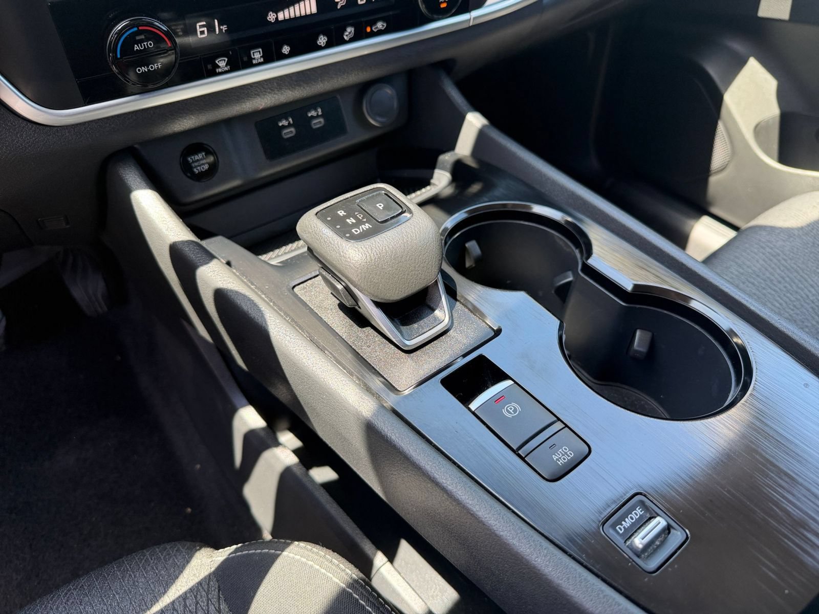 Used 2025 Nissan Rogue SV FWD image 43