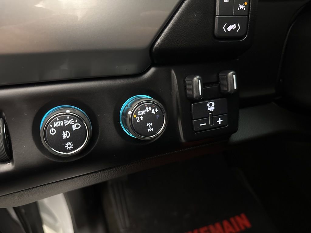 Used 2018 Chevrolet Tahoe Premier w/ Max Trailering Package image 40