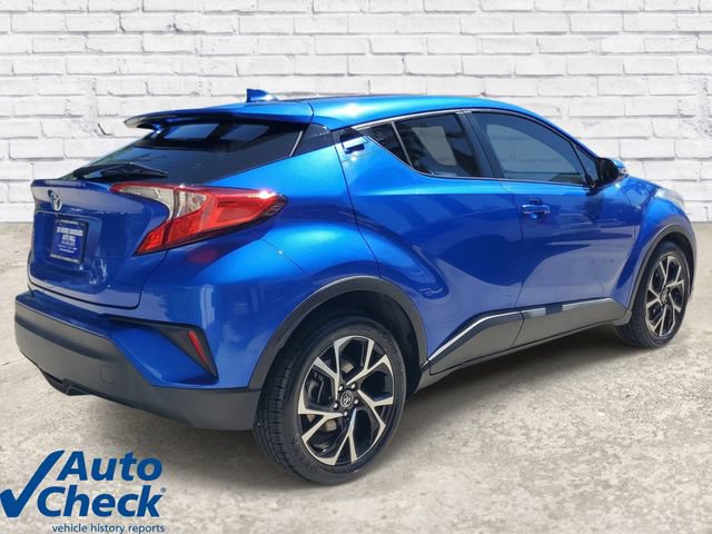 Used 2019 Toyota C-HR XLE FWD image 4