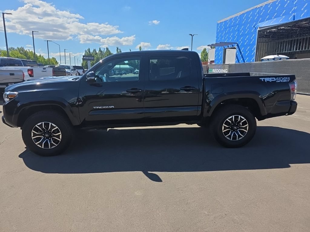 Used 2022 Toyota Tacoma TRD Sport AWD/4WD image 2
