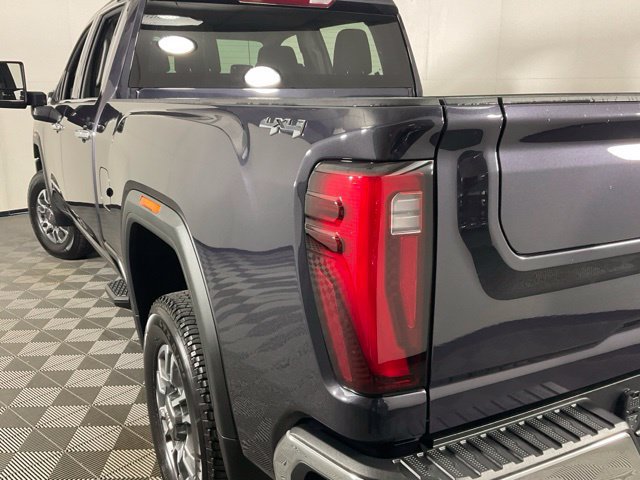 Used 2025 GMC Sierra 2500 SLT AWD/4WD image 35