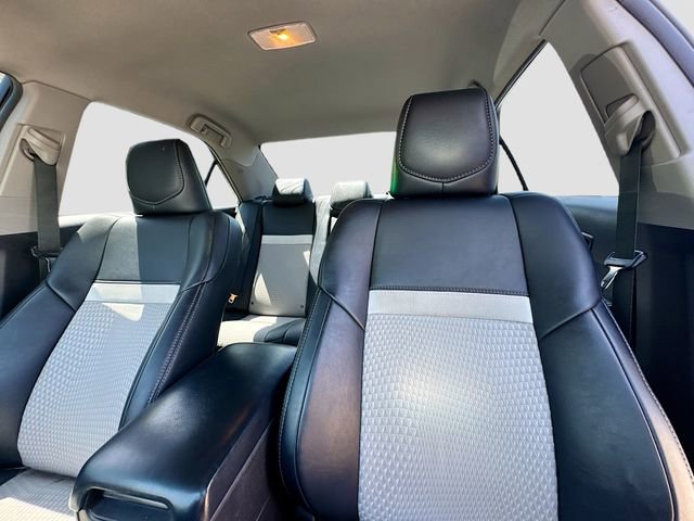 Used 2014 Toyota Camry SE FWD image 13