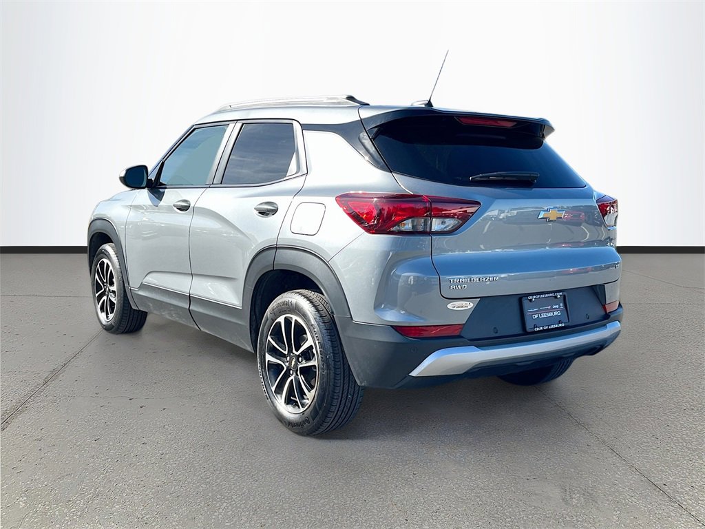 Used 2024 Chevrolet TrailBlazer LT w/ Driver Confidence Package image 5