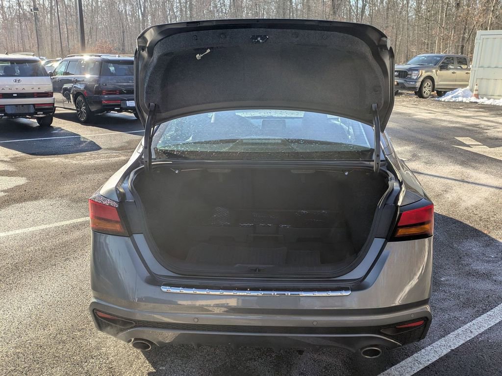 Used 2022 Nissan Altima 2.5 SR image 22