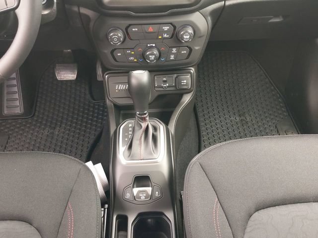 Used 2023 Jeep Renegade Trailhawk w/ Trailer Tow Group AWD/4WD image 20