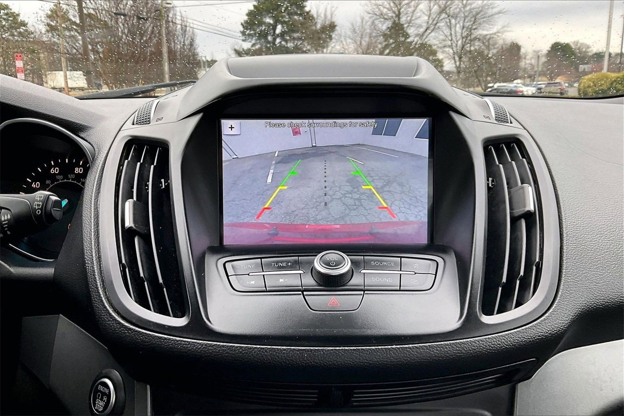 Used 2019 Ford Escape SE image 13