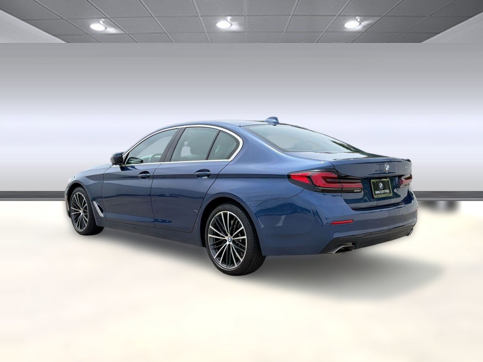 Certified 2023 BMW 540i w/ Executive Package RWD image 3