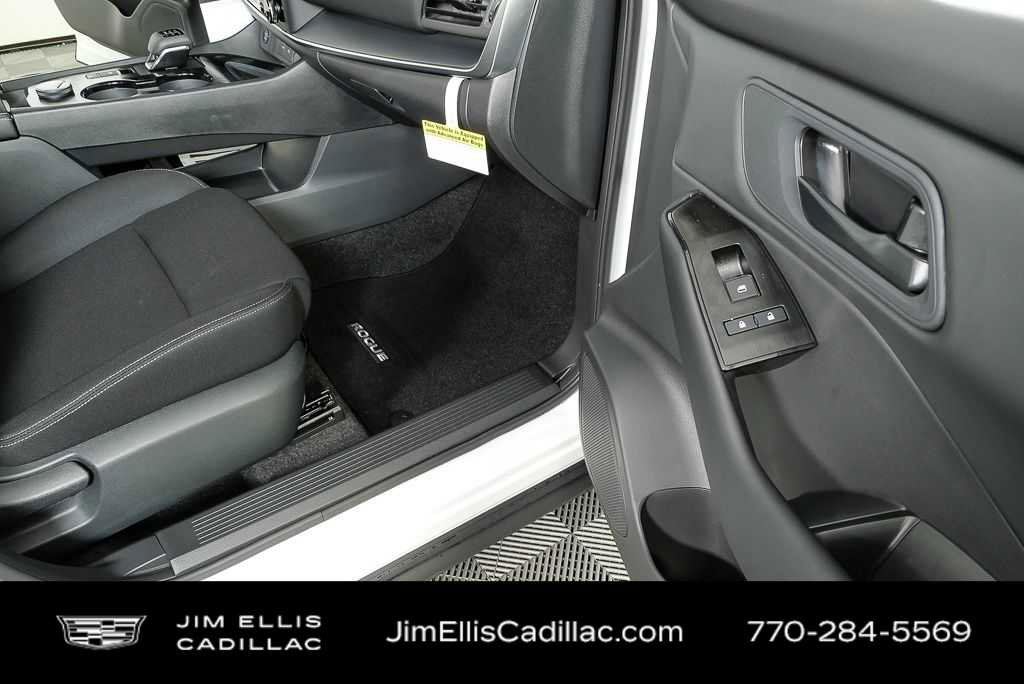 Used 2026 Nissan Rogue S image 23