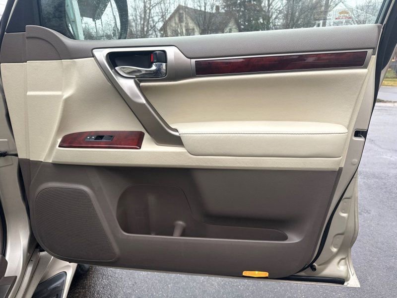 Used 2010 Lexus GX 460 image 15