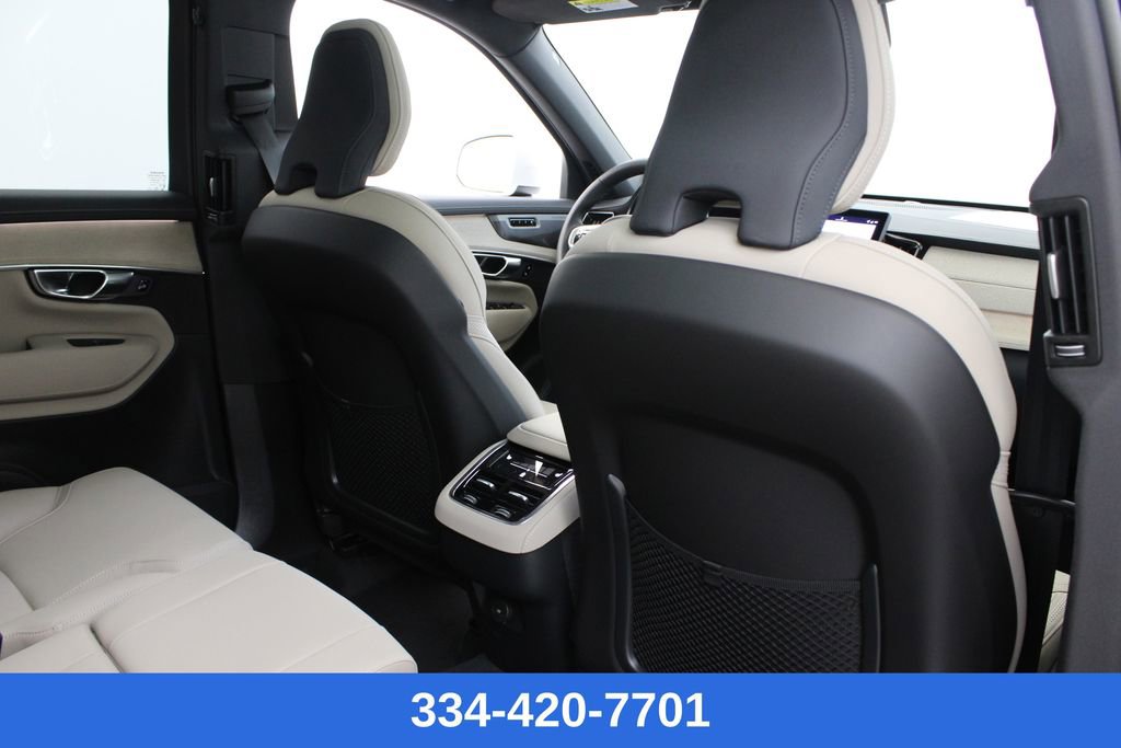 New 2026 Volvo XC90 B6 Plus w/ Protection Package image 22