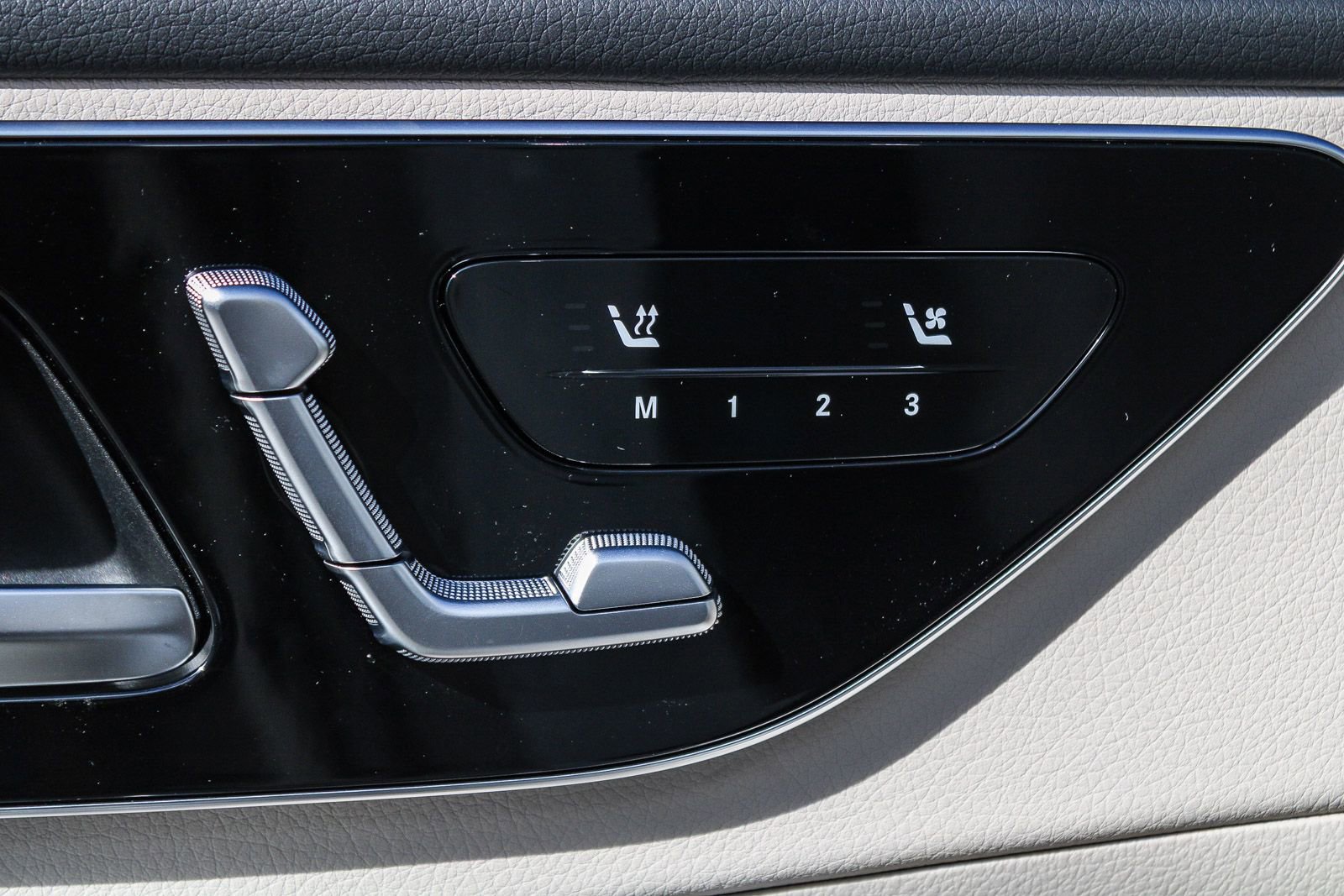 New 2026 Mercedes-Benz C 300 4MATIC Sedan image 20