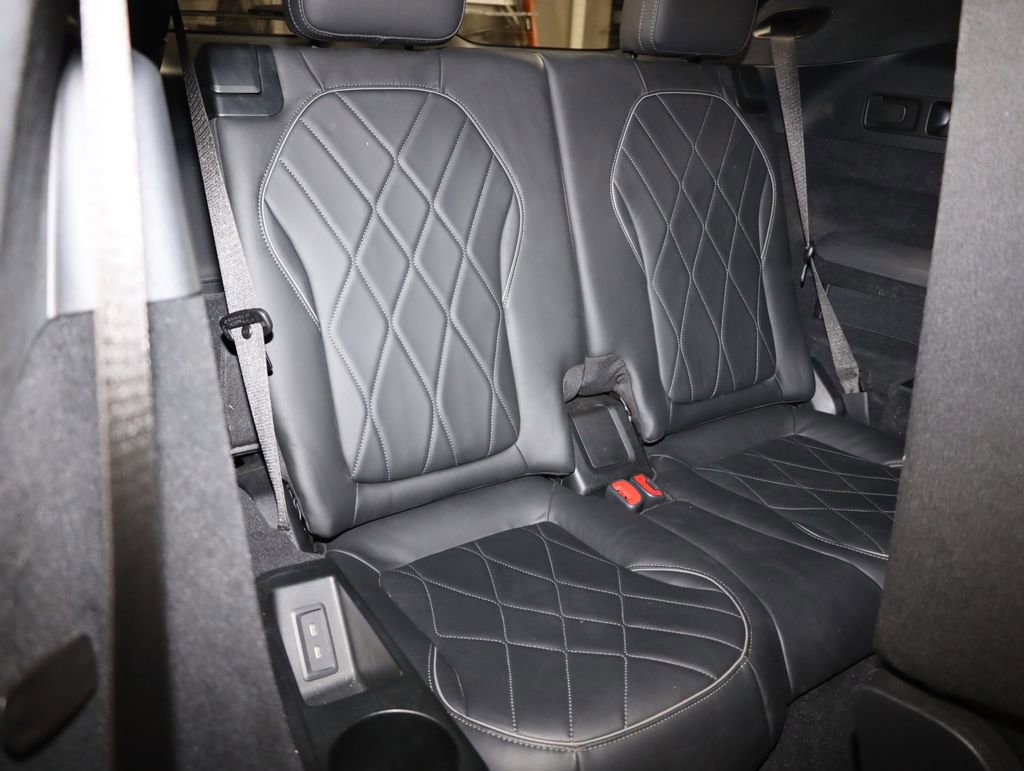 Used 2023 Mercedes-Benz EQS 580 4MATIC SUV w/ Exclusive Trim Package image 52