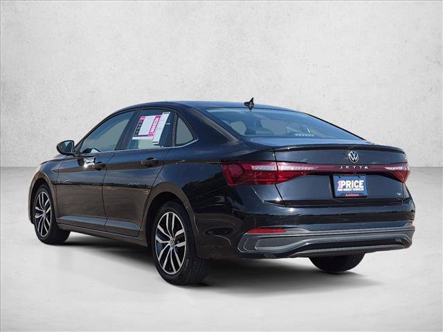 Used 2025 Volkswagen Jetta SE FWD image 8