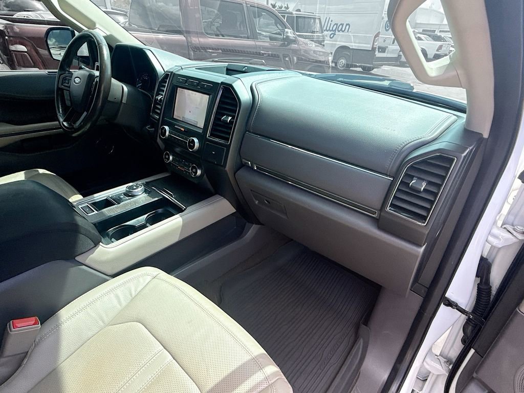 Used 2020 Ford Expedition Limited image 34