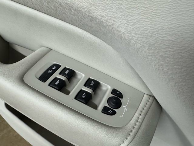 Certified 2023 Volvo XC60 B5 Ultimate image 27