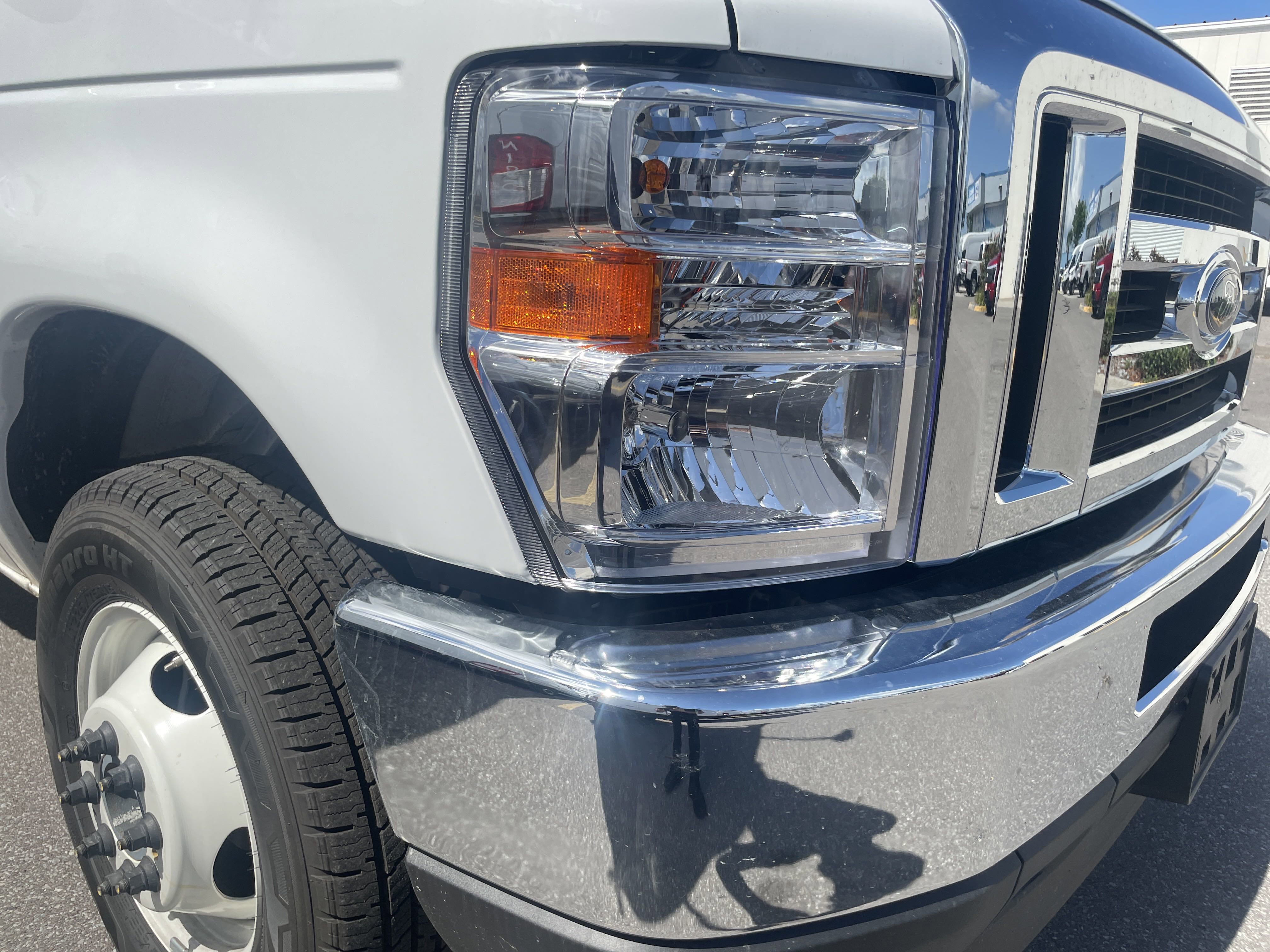 New 2025 Ford E-350 and Econoline 350 Super Duty w/ Power Equipment Group image 26