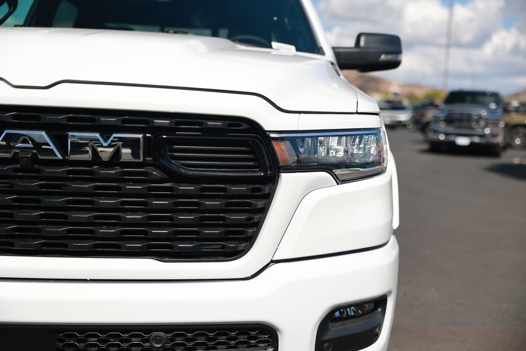 New 2026 RAM 1500 4x4 Crew Cab image 5