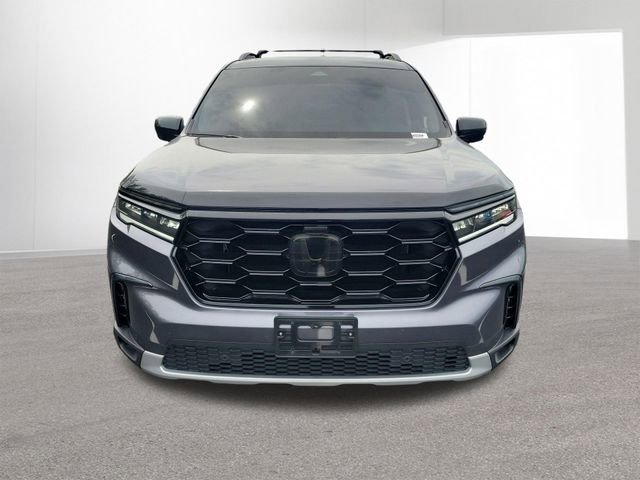 Used 2024 Honda Pilot Touring image 16